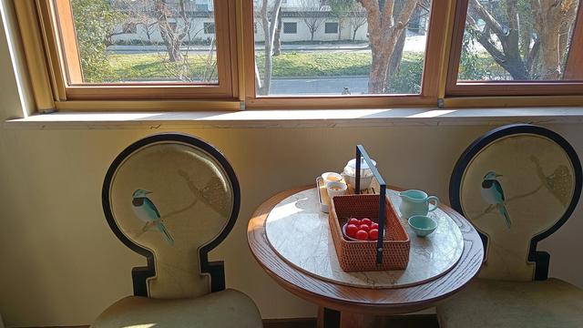 门泊东吴万里船整首诗词(京口瓜洲一水间)(1)