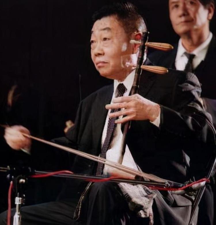 已故京剧大师梅葆玖李世济演唱时摇头晃脑的真实原因