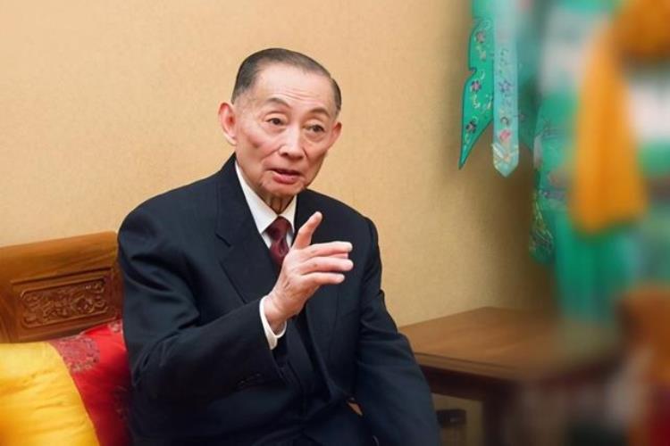 已故京剧大师梅葆玖李世济演唱时摇头晃脑的真实原因