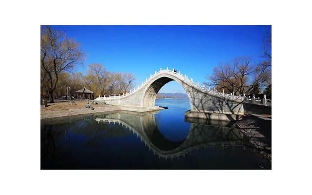 介绍男友力的真正含义，让你成为他心目中的女神