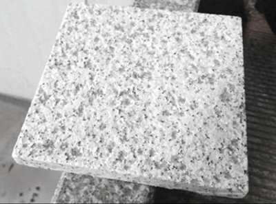 ​天然花岗岩石材—芝麻白