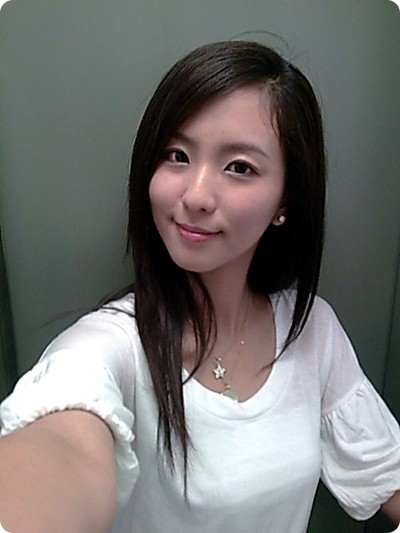 校花出身的周晓涵，个性率真，独立有主见