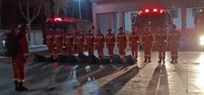 ​抗震救灾，新疆阿克苏乌什县