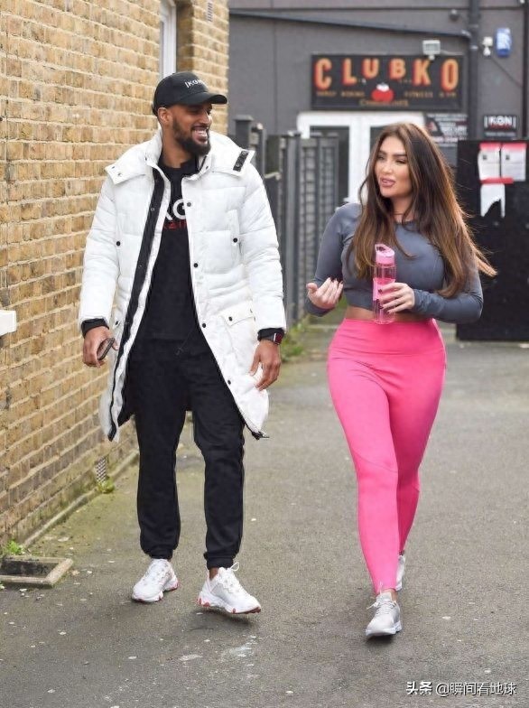 女星劳伦-古杰 网友：真的认不出来了，太美了