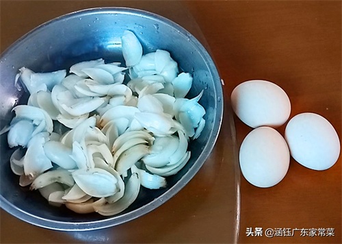 爽脆入味百合炒鸡蛋的简单做法
