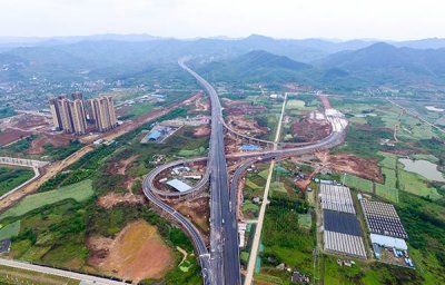 ​定了！渝蓉高速9月30日全线通车 重庆2.5小时到成都