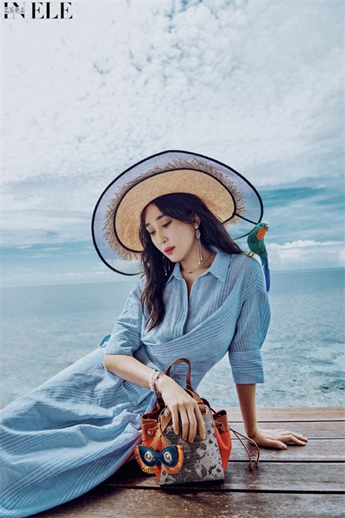 杜若溪海边优雅风情写真画报