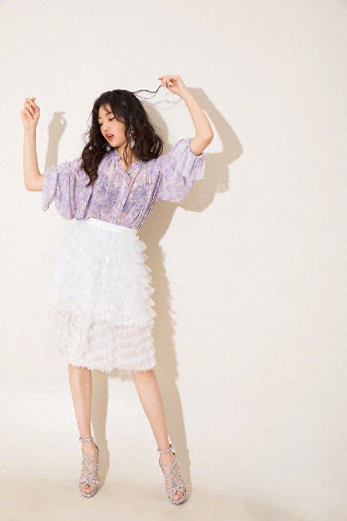 不知道什么意思的小美女孙千