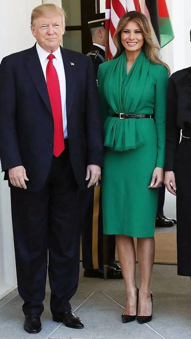 特朗普年轻时候生活（特朗普穿衣品味差）(65)