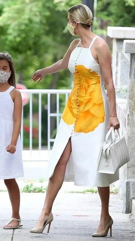 特朗普年轻时候生活（特朗普穿衣品味差）(39)