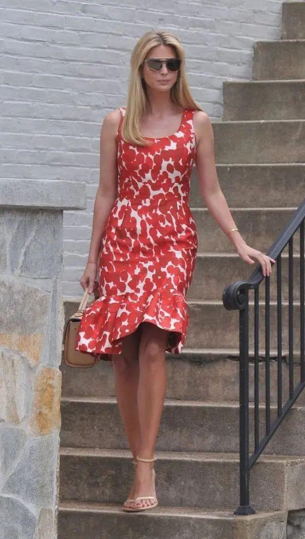 特朗普年轻时候生活（特朗普穿衣品味差）(40)