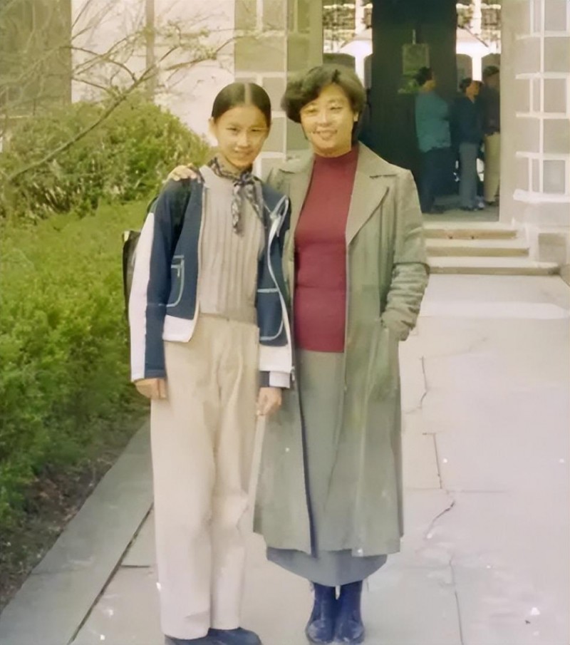 黄圣依老公杨子做什么的（黄圣依事业哑火杨子却成网红）