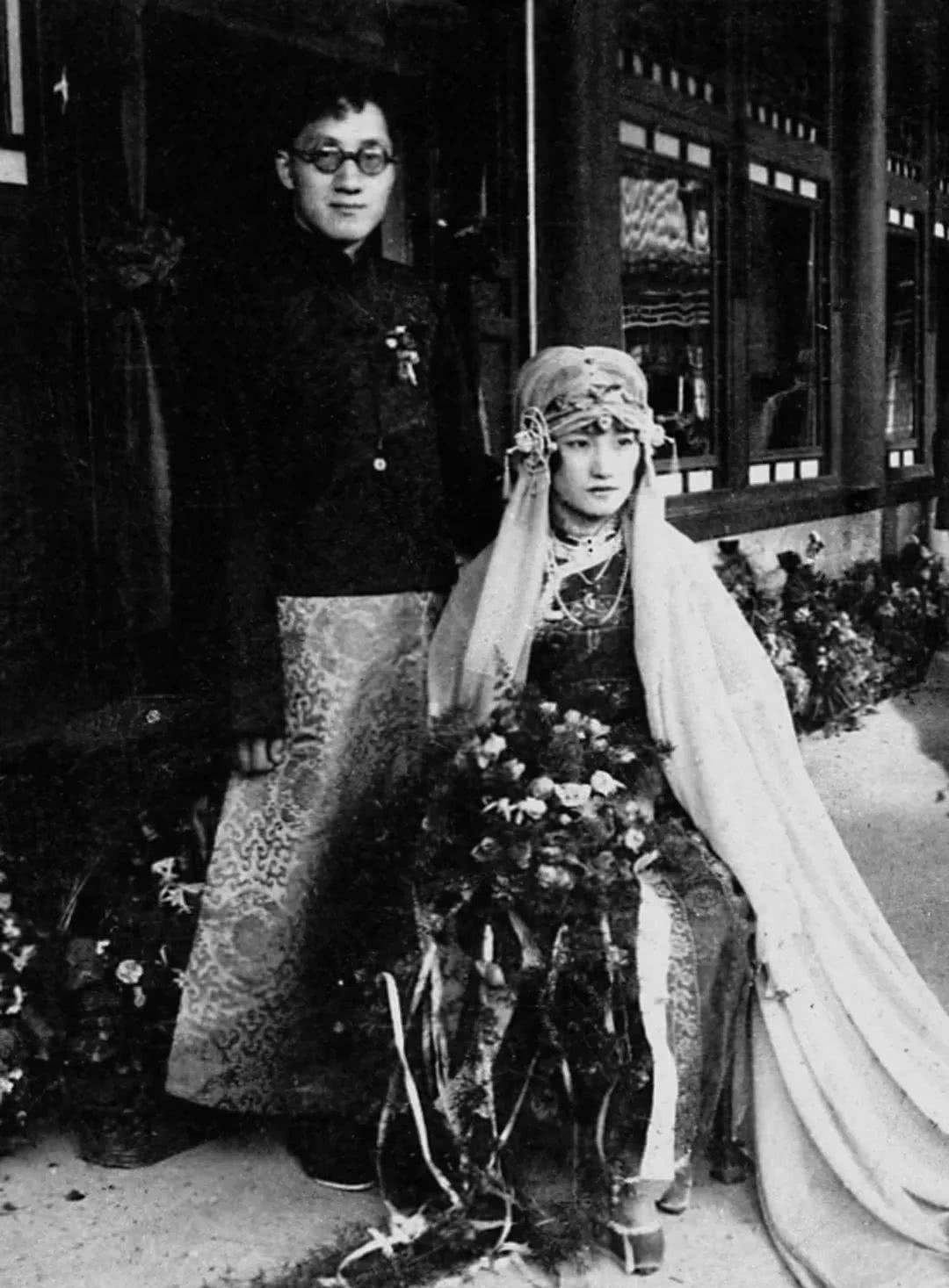 婚变之外的陆小曼:44岁开始戒毒,53岁第一次工作,56岁踊跃参政