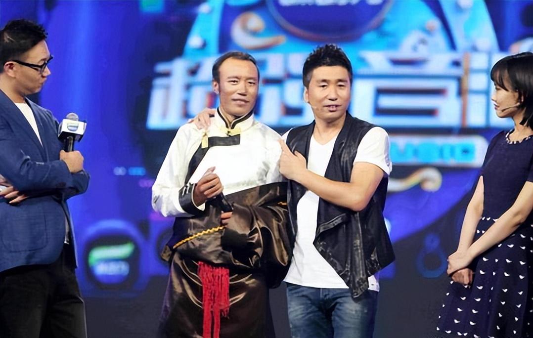 林海个人资料简介（51岁林海：曾是央视著名主持，为正义怒摔耳机，二婚何婕获幸福）