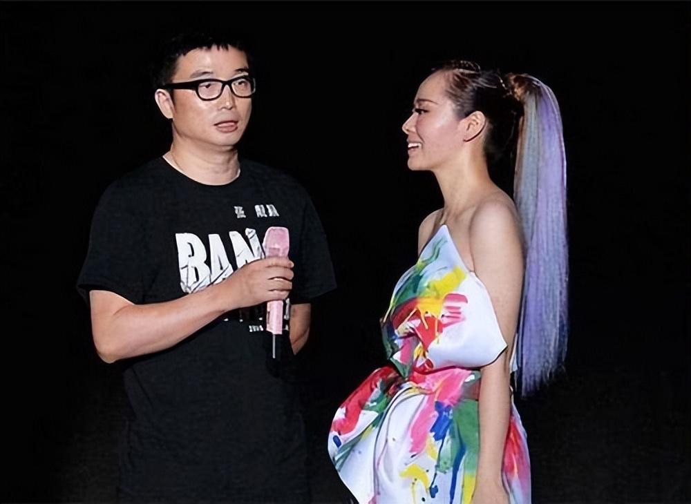 张靓颖,离婚5年了,这次真的恭喜你!