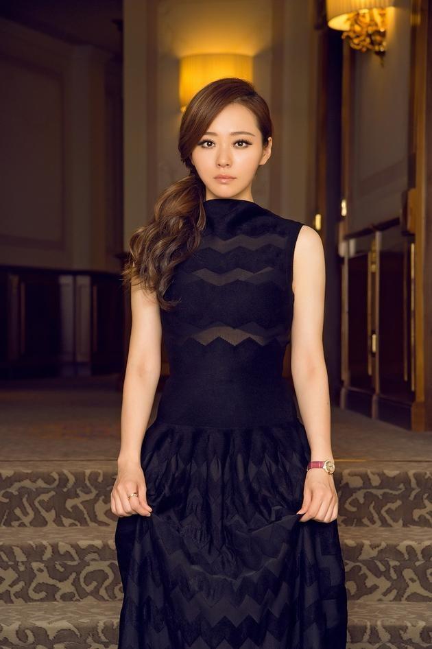 张靓颖,离婚5年了,这次真的恭喜你!