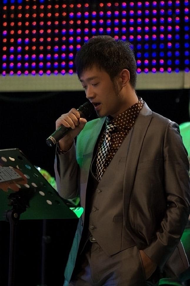 张靓颖,离婚5年了,这次真的恭喜你!