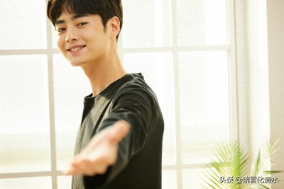 ​四本关于都市娱乐明星的小说，影帝也有烦恼，被告白后跑路了