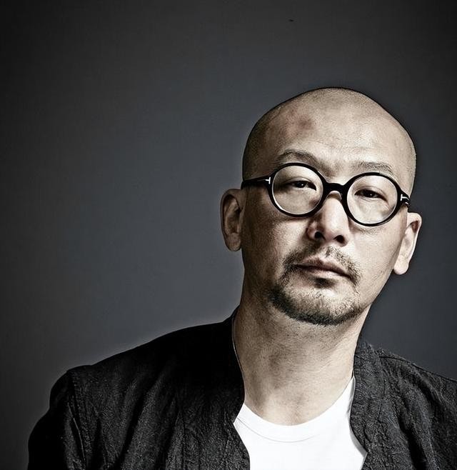 李双江最近消息(李双江夫妇外出看话剧)