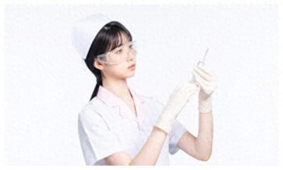 ​我22岁，在西安当护士，一年除掉生活开支，可以存到19万，还不累