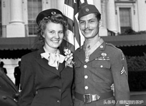 真实的《血战钢锯岭》老照片：日本跟美国玩命，图9日本中将切腹