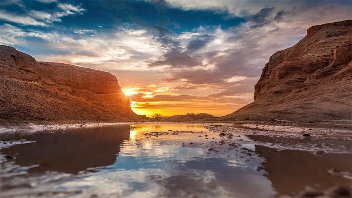 新疆这个地方，霸气承包了中国一半的美，被叫做“塞外江南”！