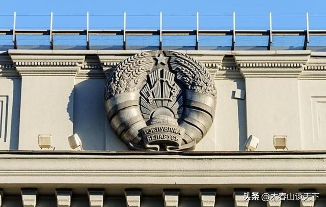 俄罗斯国徽有哪些图案(白俄罗斯更换新国徽)(3)