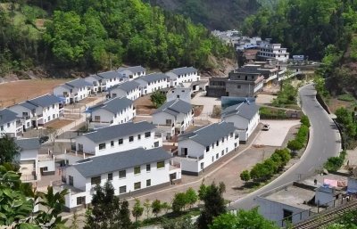 ​农村将迎来“统一搬迁”，选房子还是选钱？3类房子不再享受补偿