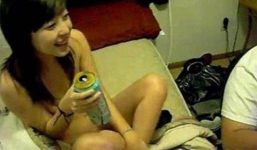 建桥艳门照女主角曝光（王美莼前男友因为不满分手事件）(2)_