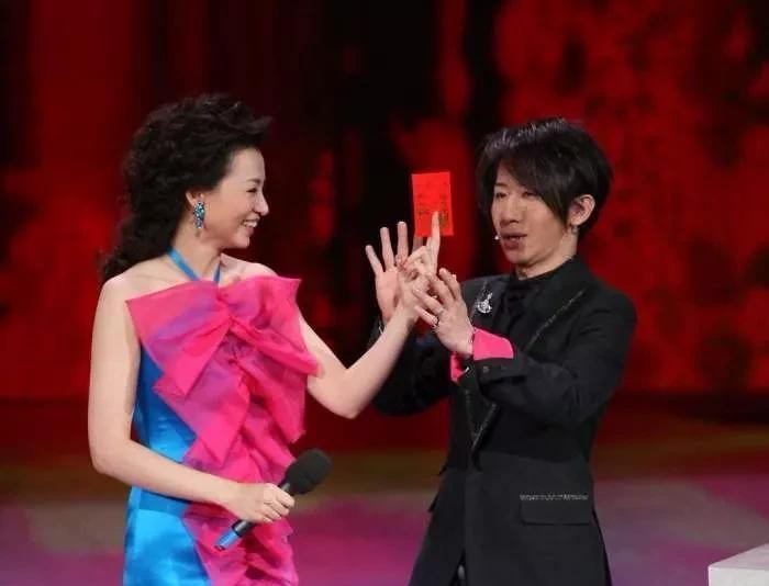 刘谦为什么突然变老(45岁刘谦近照曝光)