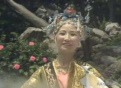 ​西游记中多次帮助孙悟空的黎山老母是什么来历？她是不是女娲？