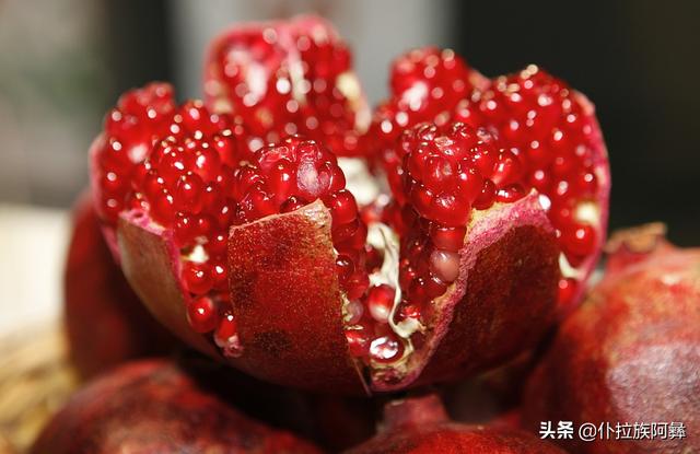 云南蒙自石榴怎么样（云南蒙自石榴什么时候成熟）(2)