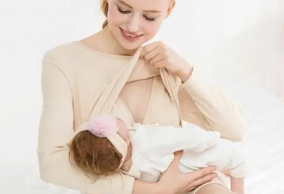 ​母乳喂养什么情况下要补水