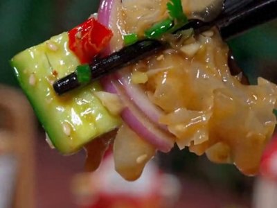 ​年夜饭，这道凉拌银耳一定要安排上，做法简单，清脆爽口又解腻