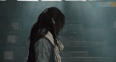 ​《孔雀翎》播出10年，男主过气，女主退圈，小女配逆袭成当红小花