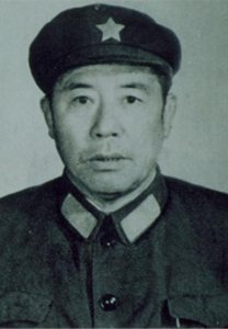 ​张显杨简介（张显杨中国共产党员）