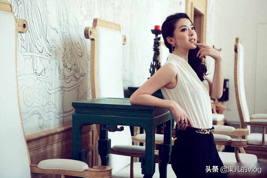 黄小蕾1981年5月18日，出生于重庆万州，看过她演的很多古装戏