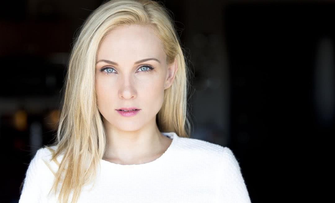 亚历克西斯·肯德拉个人资料写真作品