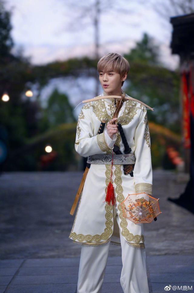 迪丽热巴真的没有石翔漂亮，石翔才是鹿晗的最爱！