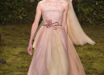 ​女性痛经应该怎么解决？女性远离痛经的方法