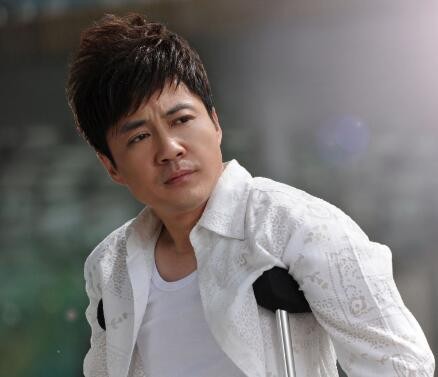 李琛的腿是怎么回事