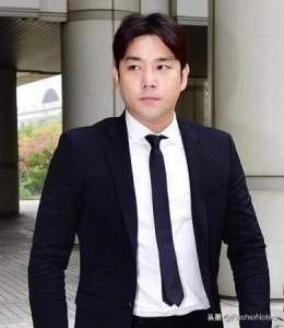 ​强仁退出SJ，昔日顶级男团神颜爱豆，如今沦落成肥胖油腻大叔