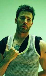 ​安雅·泰勒-乔伊领衔！爱情动作巨制《峡谷》发布海报剧照