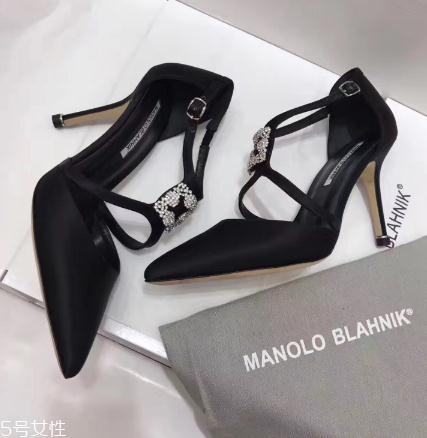 manolo blahnik鞋码偏大吗？小仙女们的婚鞋首选