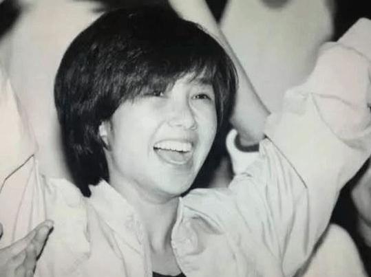 许晴的绯闻男友（撩汉高手许晴6任男友各个是大咖）(11)