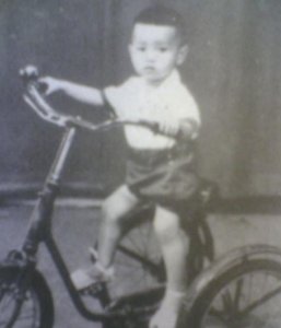 ​谭咏麟背景故事（谭咏麟之父谭江柏）