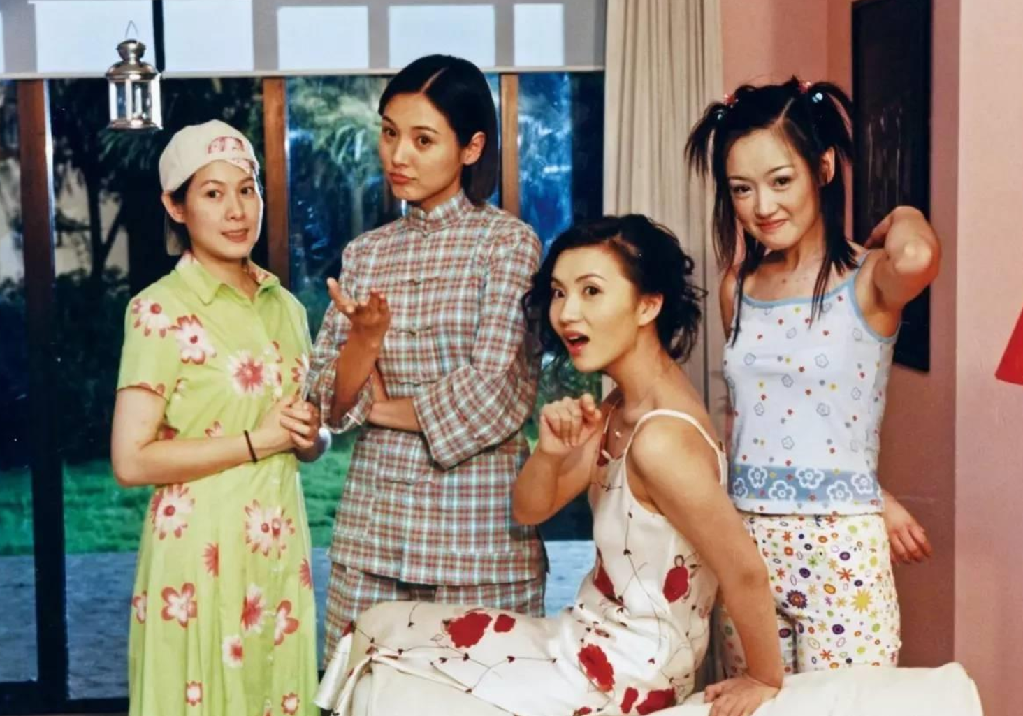 演员陈好：巅峰时嫁银行家老公，如今44岁有儿有女依旧年轻