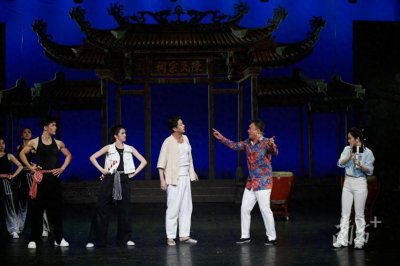 ​南方歌舞团原创音乐剧《黑鳯梨（喜欢你）》国庆档在广州正佳大剧院进行首轮演