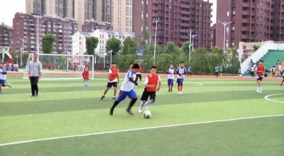 ​霍邱县城关镇第一小学全面推行“每天一节体育课” 乐享成长