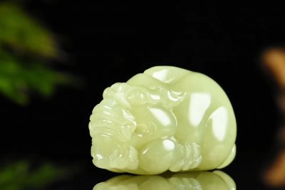 ​王中之王----和田黄玉